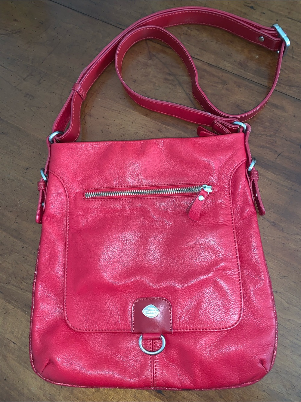 The Trend Red Leather Crossbody Bag with Front Zip Pocket